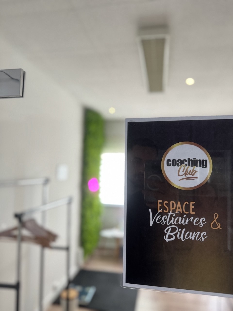 L’espace vestiaires et bilans du Coaching Club à Chartres